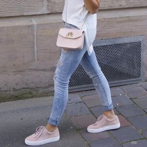 Consigned🚫Nude Blush Pink Sneakers🎀